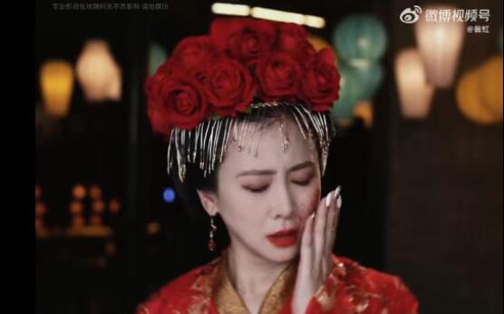 翁虹回应时隔25再扮“猫妖”:还是这么恐怖吗?